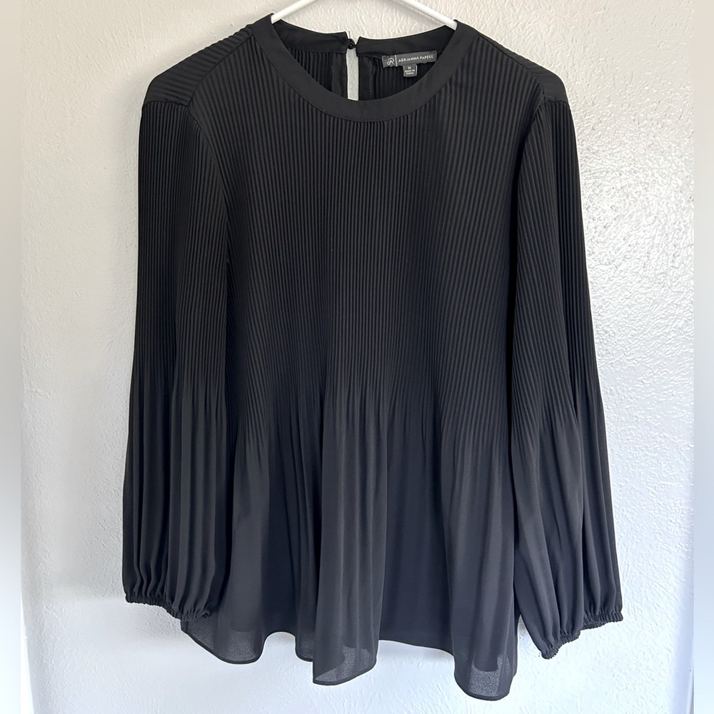 Black Accordian Pleated Long Balloon Sleeved Top